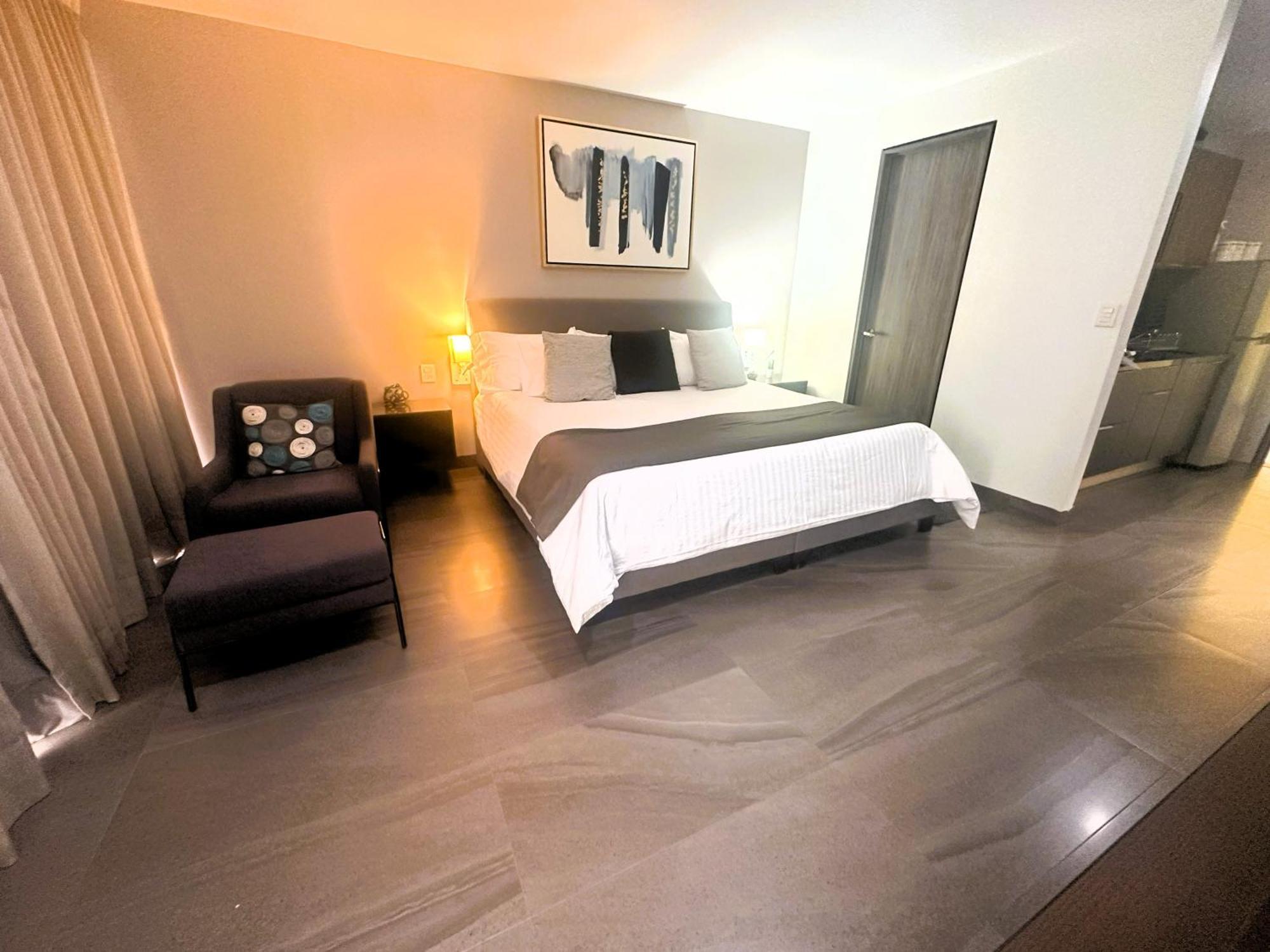 Arboleda 5 Luxury Lofts Aparthotel Silao Exterior photo
